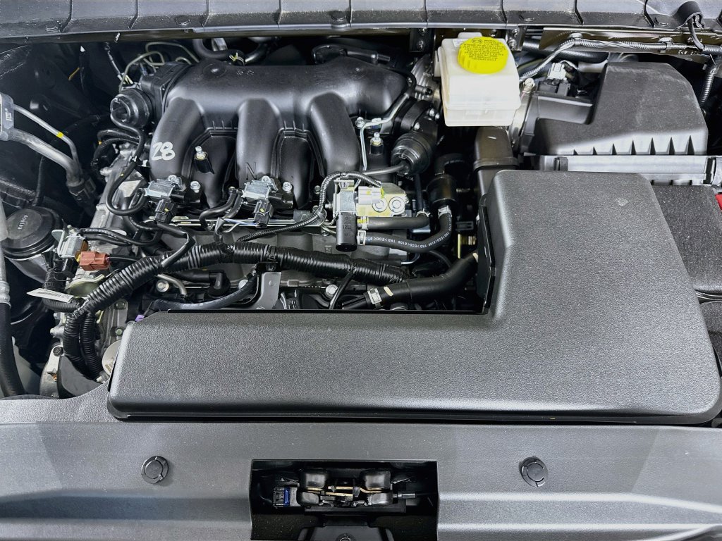 Certified 2026 Nissan Pathfinder Platinum AWD/4WD image 36