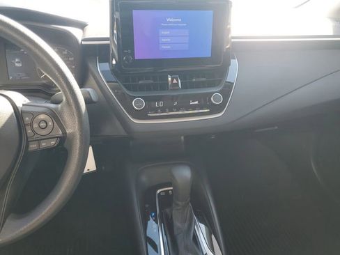 Used 2023 Toyota Corolla LE image 11