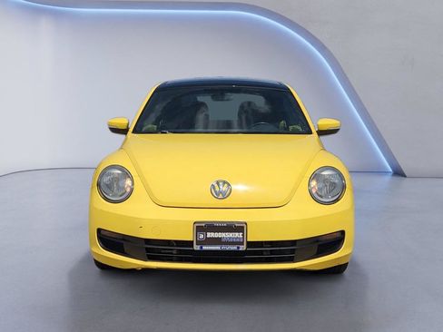 Used 2015 Volkswagen Beetle 1.8T FWD image 2