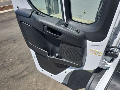 New 2025 RAM ProMaster 1500 w/ Convenience Group FWD image 25