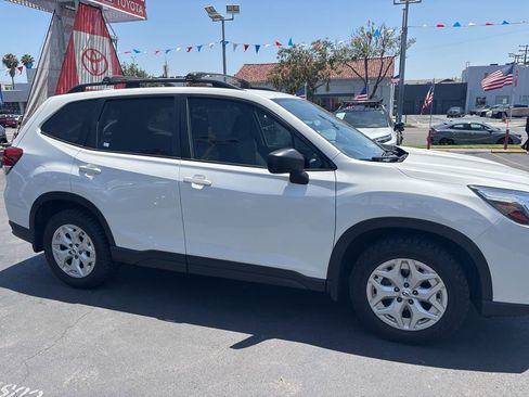 Used 2020 Subaru Forester w/ Alloy Wheel Package AWD/4WD image 3