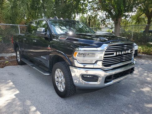 Used 2021 RAM 2500 Laramie AWD/4WD image 2