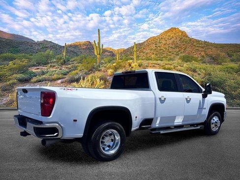 Used 2026 Chevrolet Silverado 3500 LT AWD/4WD image 4