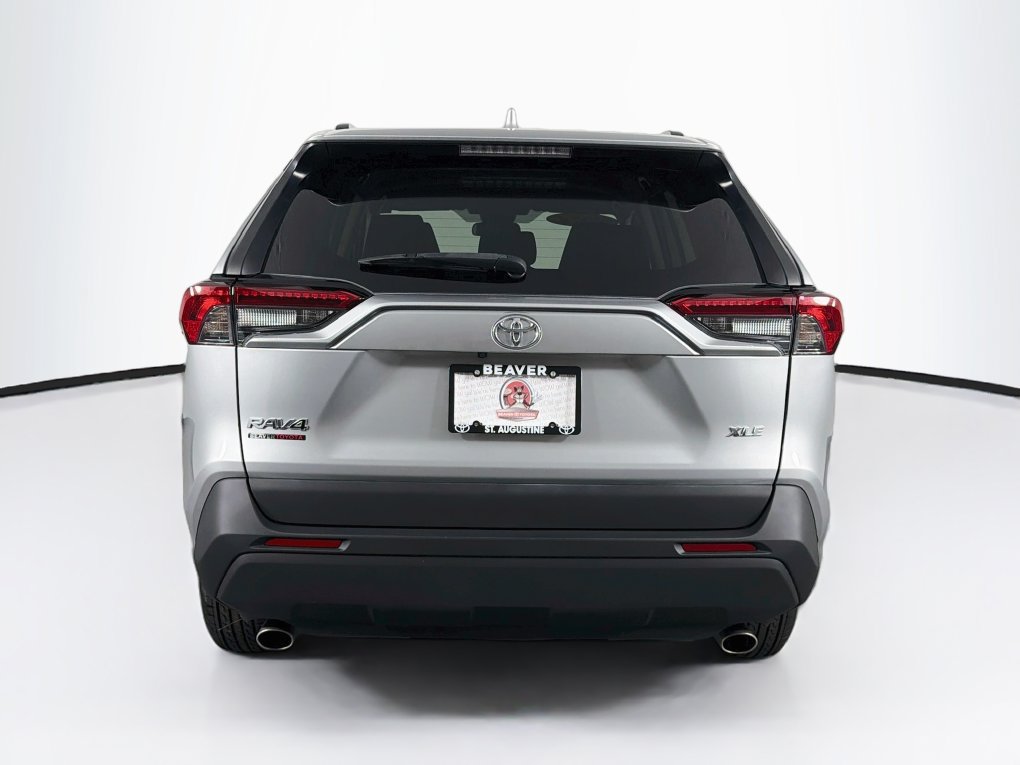 Used 2024 Toyota RAV4 XLE FWD image 8