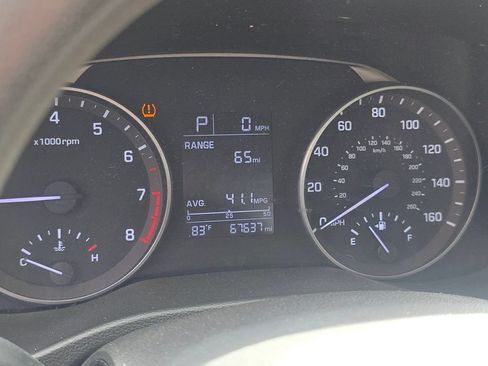 Used 2018 Hyundai Elantra SE FWD image 24