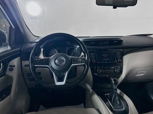 Used 2021 Nissan Rogue Sport SV image 22