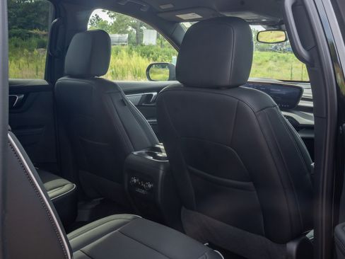 Used 2026 Buick Enclave Preferred FWD image 18