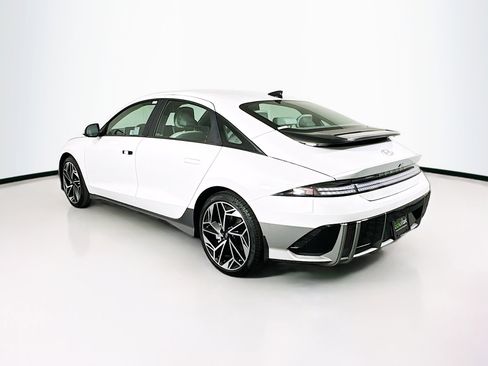 Used 2024 Hyundai Ioniq 6 SEL RWD image 5
