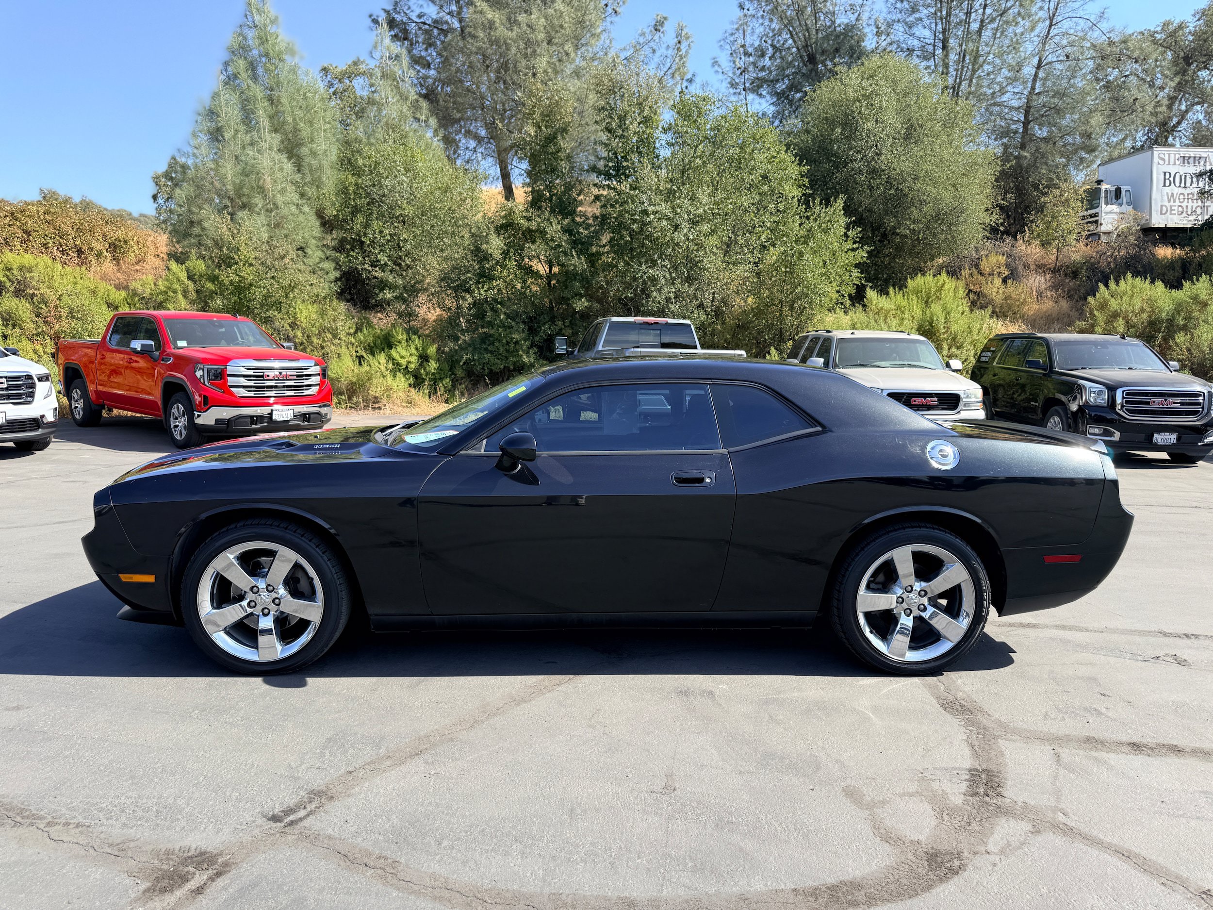 Used 2009 Dodge Challenger R/T RWD image 1