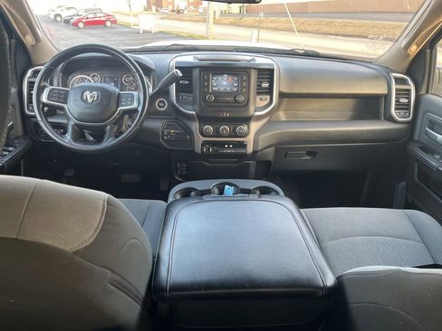 Used 2019 RAM 2500 Big Horn image 29