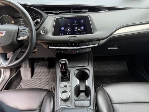 Used 2023 Cadillac XT4 Premium Luxury AWD/4WD image 20