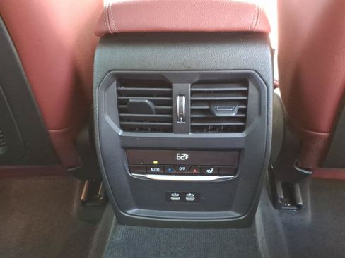 Used 2023 BMW M340i xDrive AWD/4WD image 26