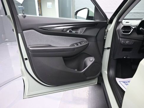 New 2026 Chevrolet TrailBlazer LT w/ Convenience Package image 11