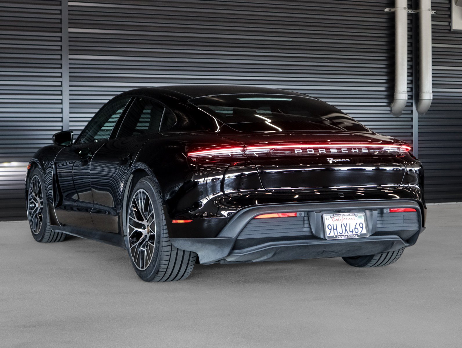 Certified 2023 Porsche Taycan RWD image 3