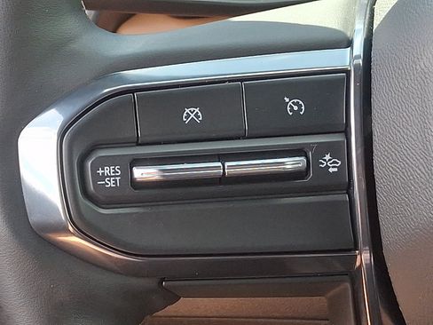 Used 2023 GMC Canyon AT4 w/ AT4 Premium Package AWD/4WD image 21