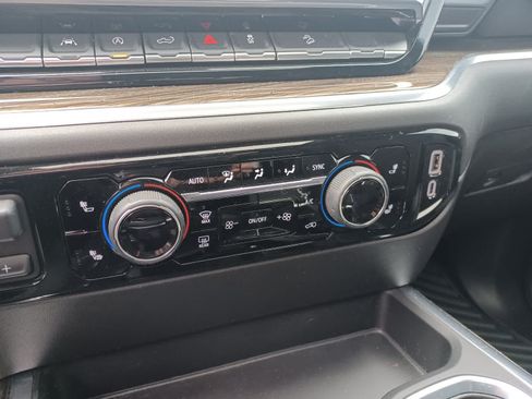 Used 2024 Chevrolet Silverado 1500 RST w/ Convenience Package II AWD/4WD image 14