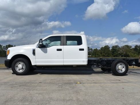 Used 2017 Ford F350 XL w/ Power Equipment Group image 9