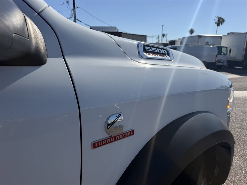 Used 2024 RAM 5500 Tradesman w/ Chrome Appearance Group RWD image 20