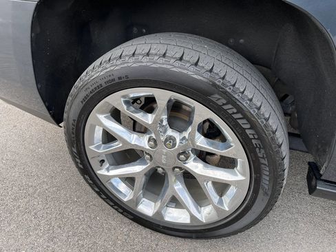 Used 2020 GMC Yukon Denali w/ Denali Ultimate Package image 24