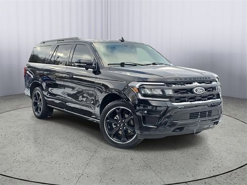 Used 2023 Ford Expedition Max Limited image 1