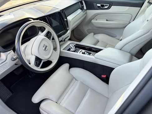 Used 2018 Volvo XC60 T8 Inscription w/ Advanced Package AWD/4WD image 4