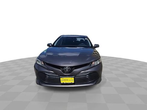 Used 2018 Toyota Camry LE w/ Convenience Package image 3