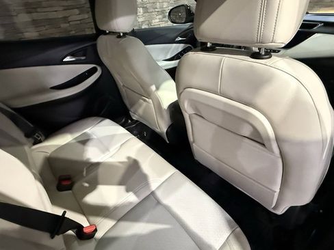 Used 2021 Buick Encore GX Select image 32