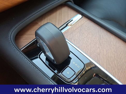 Certified 2023 Volvo XC90 B5 Plus image 16