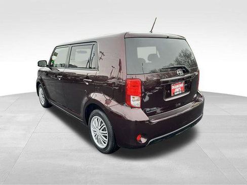 Used 2014 Scion xB image 13