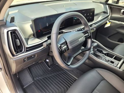 New 2026 Kia Sorento S FWD image 9