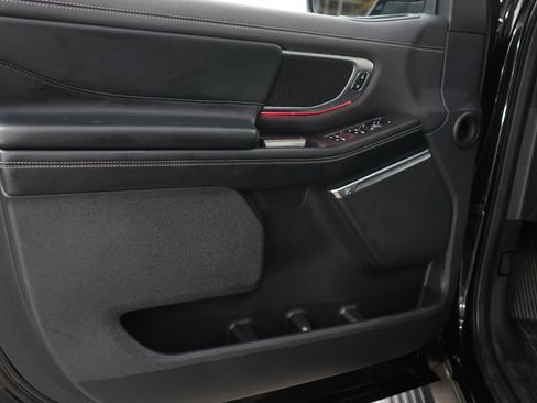 Used 2025 Ford Expedition Max Platinum w/ Stealth Appearance Package AWD/4WD image 22