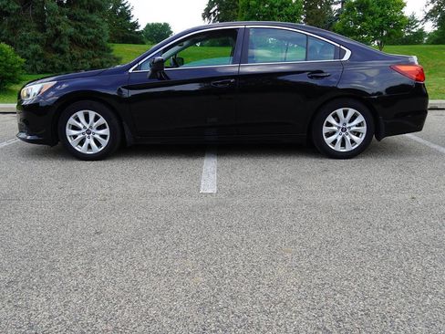Used 2015 Subaru Legacy 2.5i Premium w/ Popular Package #2 AWD/4WD image 4