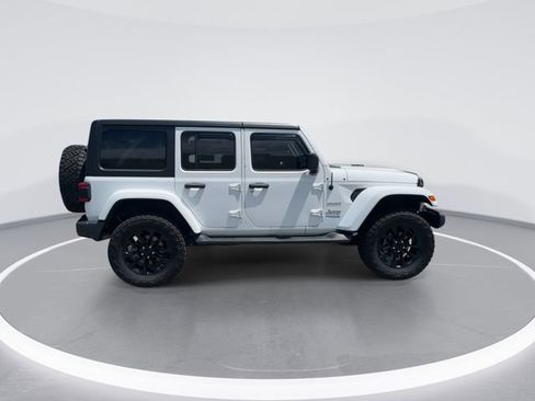 Used 2021 Jeep Wrangler Unlimited Sahara w/ Cold Weather Group AWD/4WD image 8