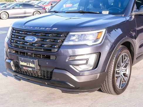 Used 2017 Ford Explorer Sport w/ Equipment Group 401A AWD/4WD image 11