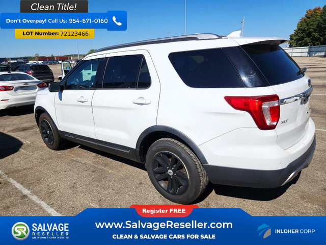 Used 2016 Ford Explorer XLT w/ Equipment Group 201A FWD image 3