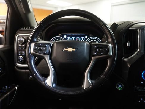 Used 2022 Chevrolet Silverado 2500 LTZ w/ LTZ Convenience Package AWD/4WD image 19