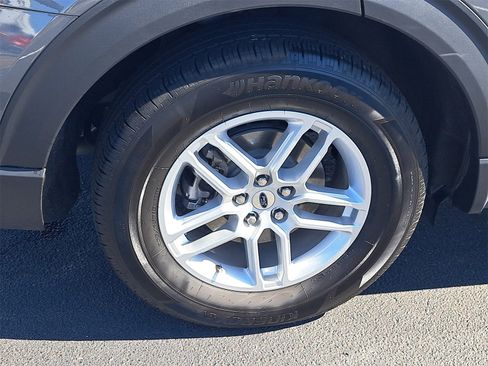 Certified 2025 Ford Explorer Active w/ Active Comfort Package image 5