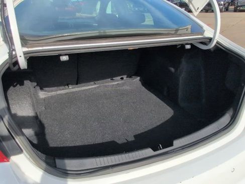 Used 2024 Chevrolet Malibu LT FWD image 10