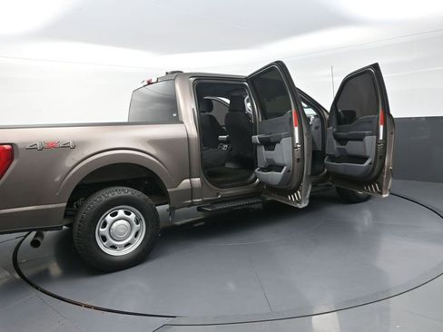 Used 2021 Ford F150 XL w/ Trailer Tow Package image 37