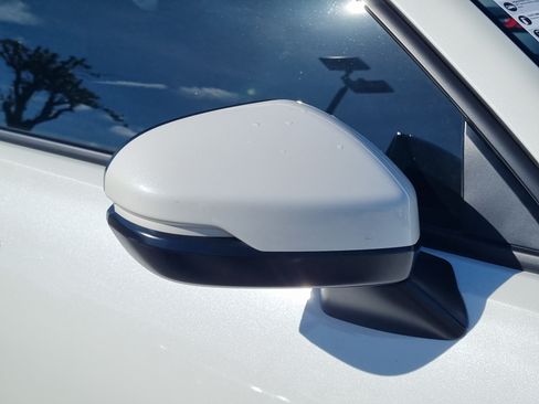 Used 2024 Honda HR-V LX image 10