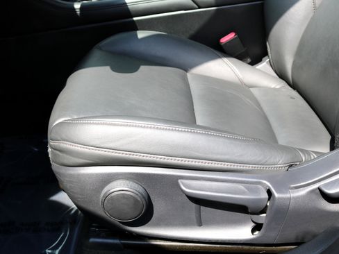 Used 2021 MAZDA MAZDA3 s image 16