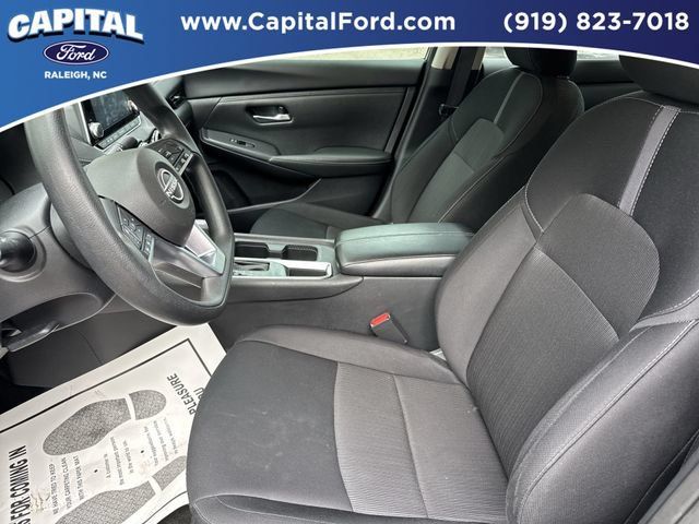 Used 2025 Nissan Sentra SV FWD image 19