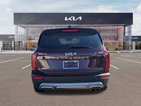 Certified 2022 Kia Telluride EX w/ EX Premium Package image 5
