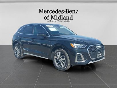 Used 2024 Audi Q5 2.0T Premium w/ Convenience Package