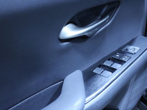 Used 2019 Lexus UX 200 F Sport w/ F Sport Premium Package image 10