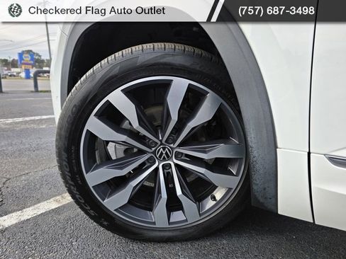Used 2021 Volkswagen Atlas Cross Sport SEL Premium image 13