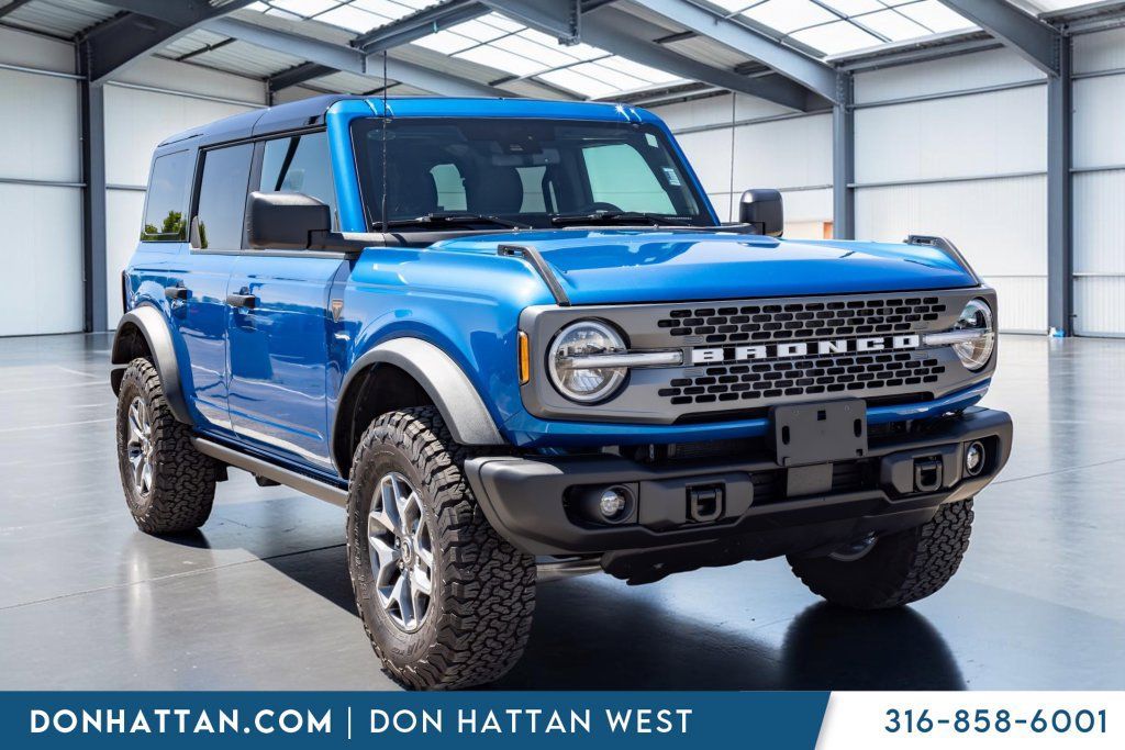 Used 2025 Ford Bronco Badlands AWD/4WD image 22