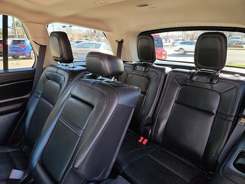 Used 2024 Lincoln Aviator Reserve image 5