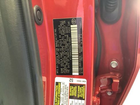 Used 2025 Toyota Camry SE w/ Multimedia Upgrade Package image 20