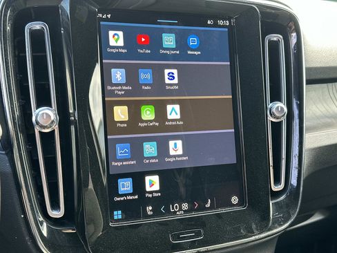 Certified 2023 Volvo XC40 Recharge Plus image 11